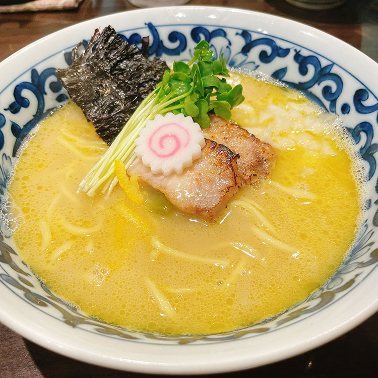 MATSURIKA 濃厚鶏白湯麺 塩