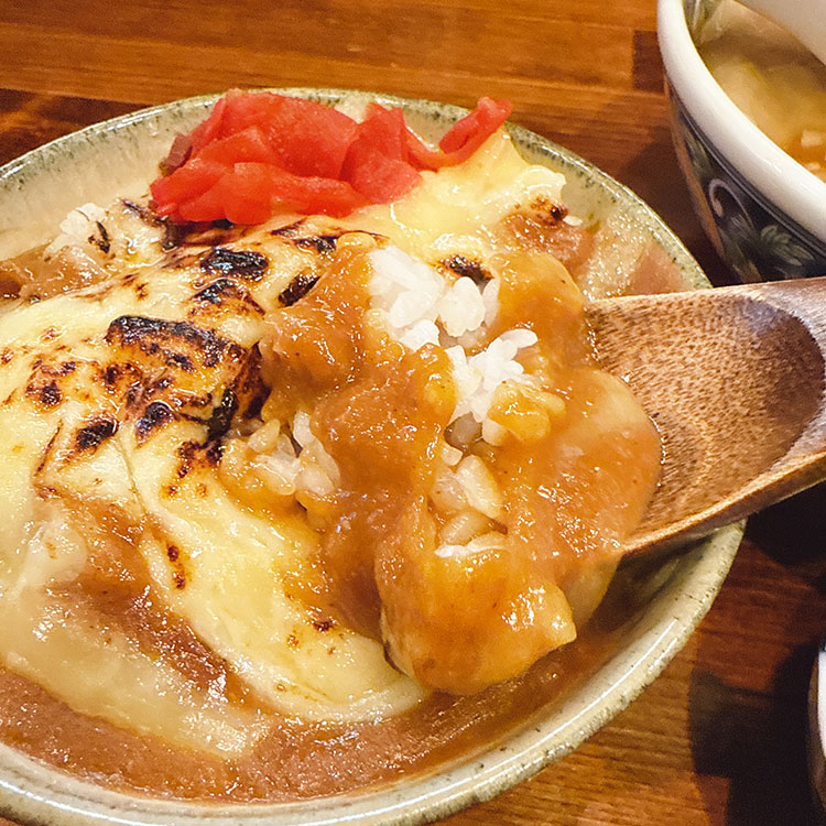 奈つやの中華そばのあぶりチーズ茶碗カレー