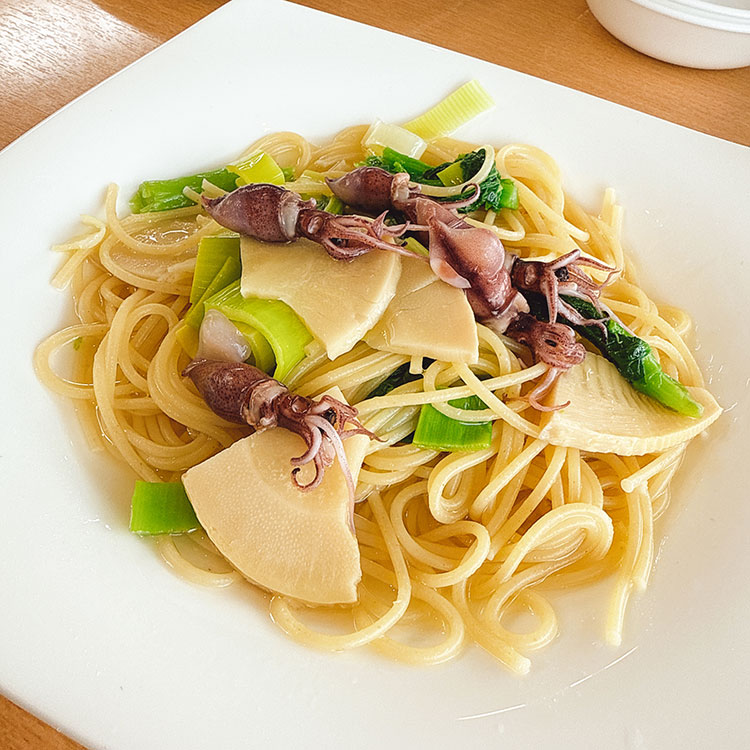 道の駅 ウェーブパークなめりかわ 光彩 ほたるいかと筍のポッラータ仕立てパスタ