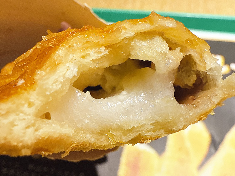 あんバターとおもちの月見パイ