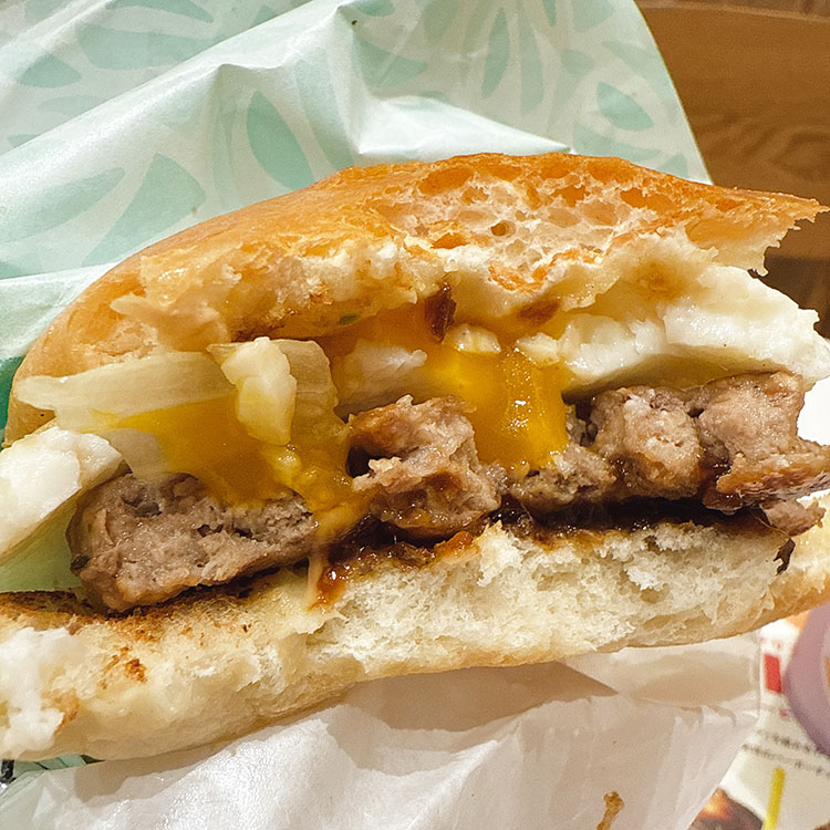 ゼッテリア 和風半熟月見絶品ビーフバーガー