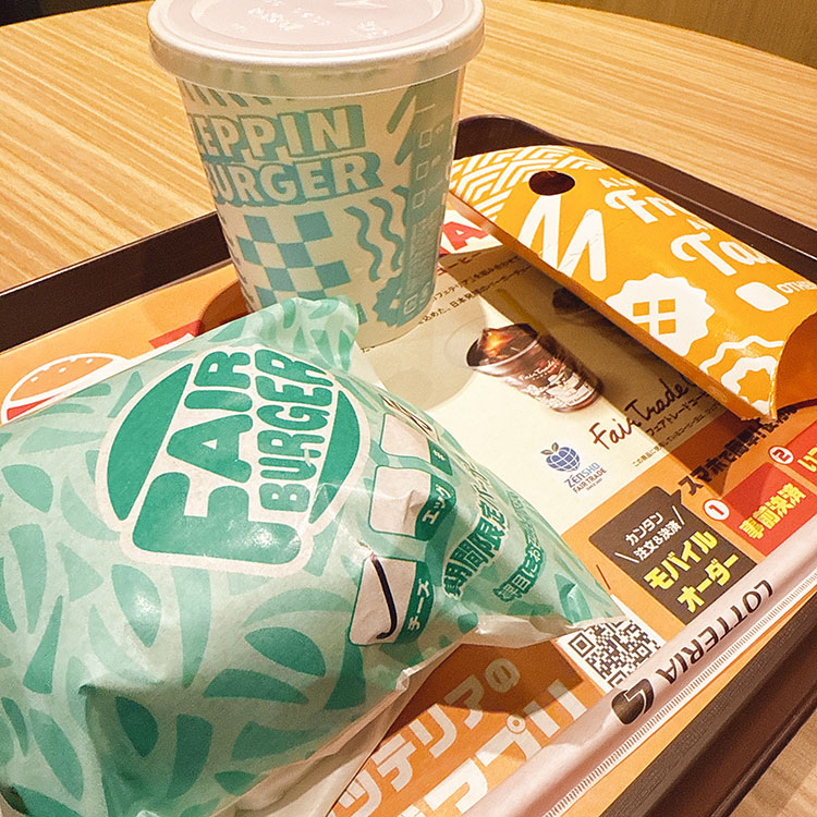 ロッテリア 和風半熟月見絶品チーズバーガー