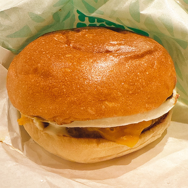 ロッテリア 和風半熟月見絶品チーズバーガー
