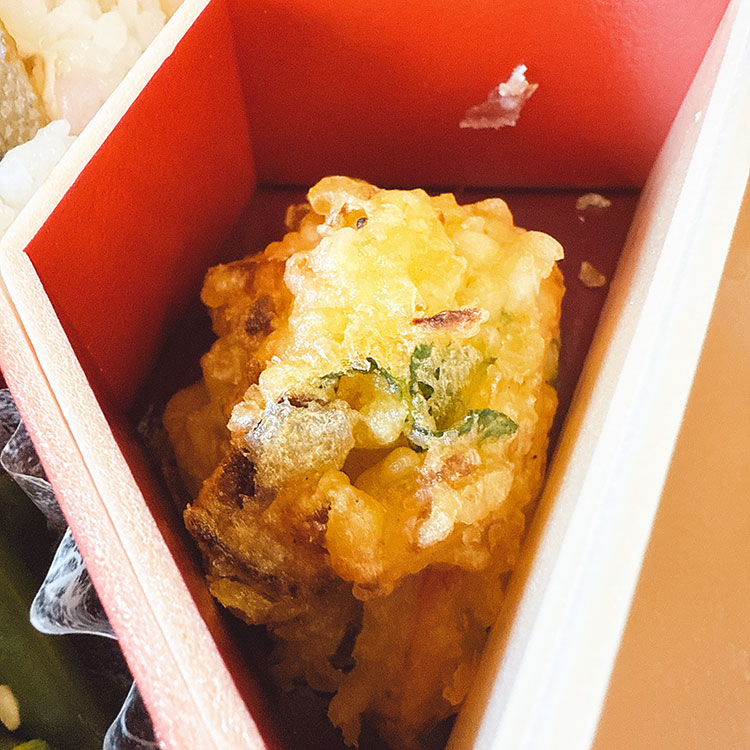 ますのすし本舗 源 お弁当 有磯海 白エビ天ぷらと野菜かき揚げ